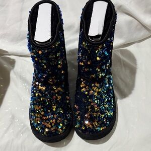 UGG 3 Kids' Classic II Stellar Sequin Boot Black Blue sequined euc stored in box